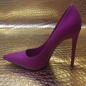 Fuchsia Pumps